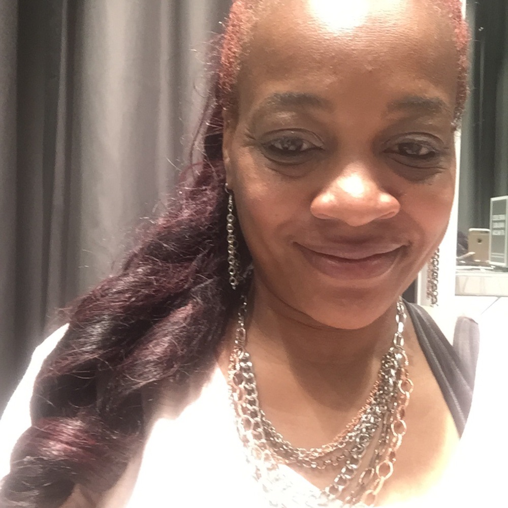 Meet your Posher, Vanessa